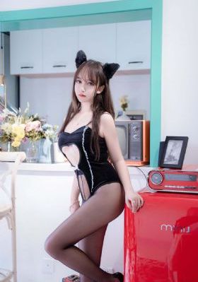 顶楼上的大象_720神马影院在线
