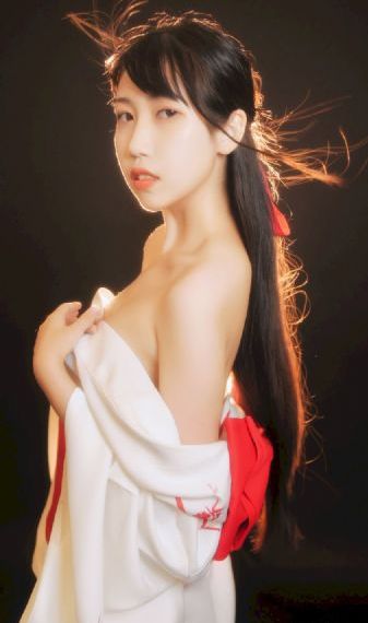 全黄裸体杨贵妃一级_不卡在线观看